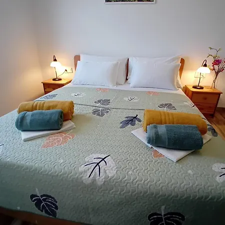 Ana Guest house
